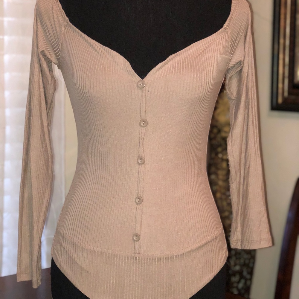 Off the Shoulders Long Sleeve Bodysuit